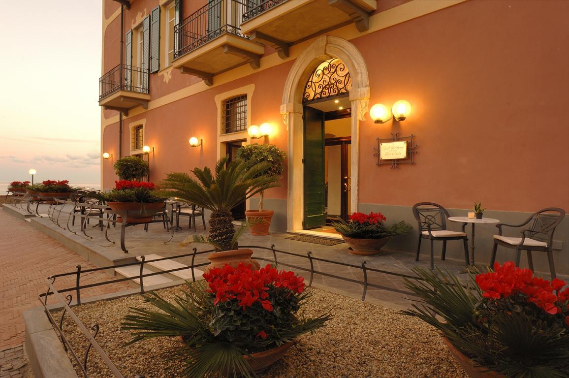 Hotel Residence Baiadelsole Laigueglia Exterior photo