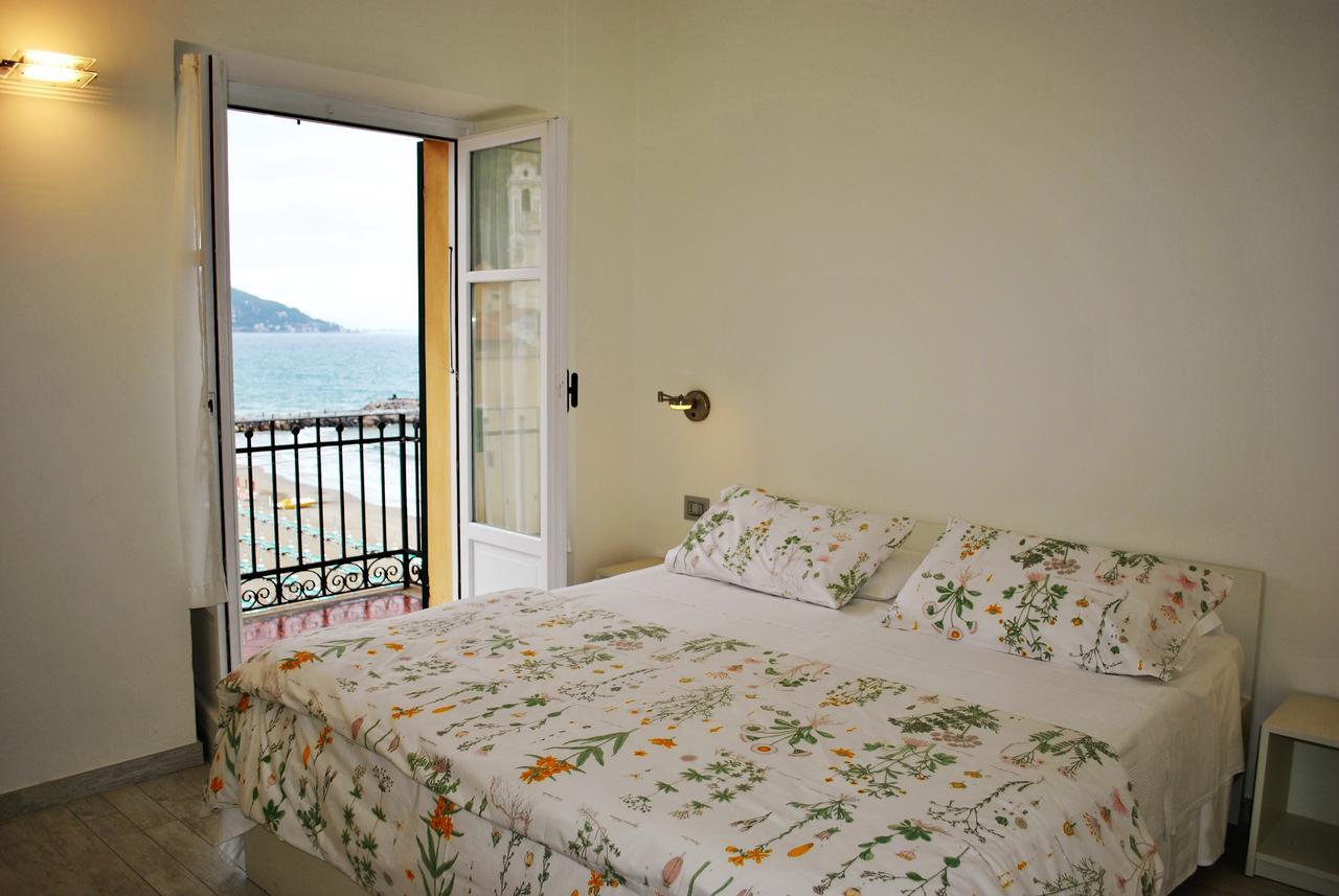 Hotel Residence Baiadelsole Laigueglia Exterior photo